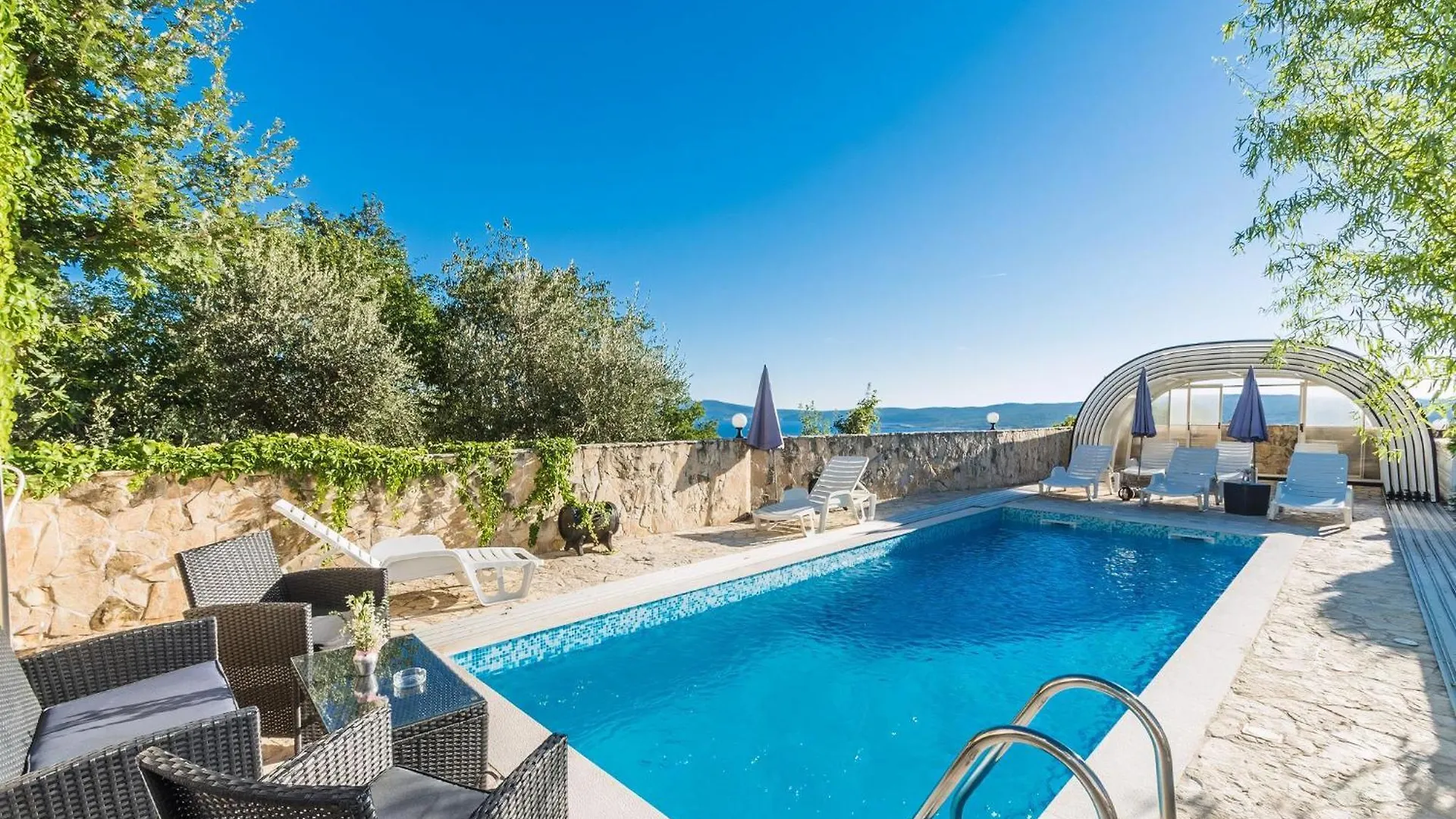 Apartment Gemuetliche Wohnung Mit Pool Crikvenica Croatia